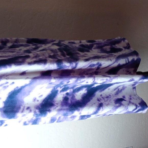 West Loop Night Dress - Picture 2 of 5